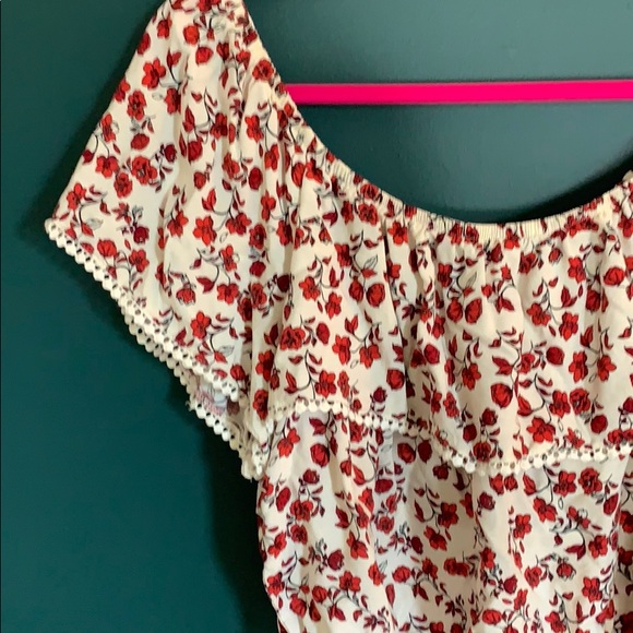 Crop Roses 🌹 Top - Picture 3 of 3